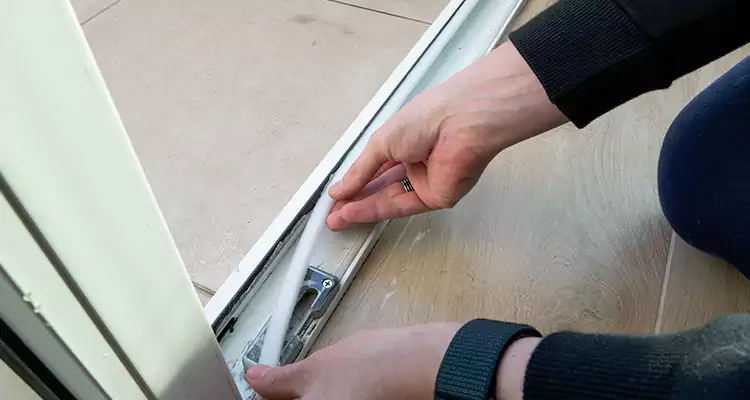 Garage Door Off Track Repair in Ashland, CA