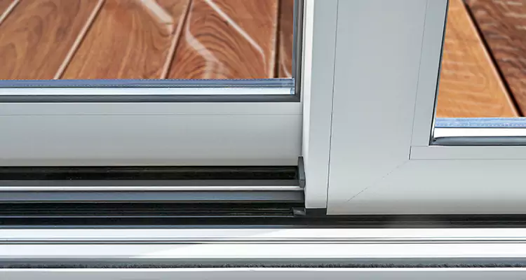 Patio Doors Leaking Water Issue Repair Services in Ashland, CA