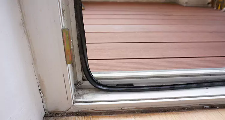 Why Choose Us for Leaking Sliding Glass Door Repair in Ashland, CA?