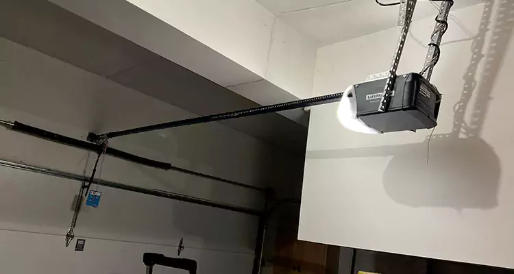 Linear Garage Door Opener Repair in Ashland, CA
