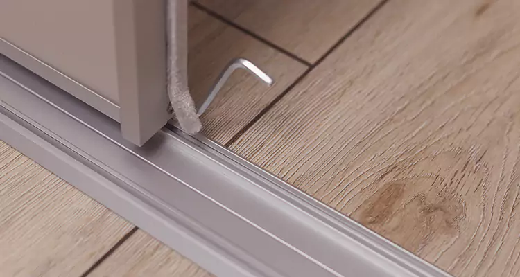 Squeaky Sliding Door Repair in Ashland, CA